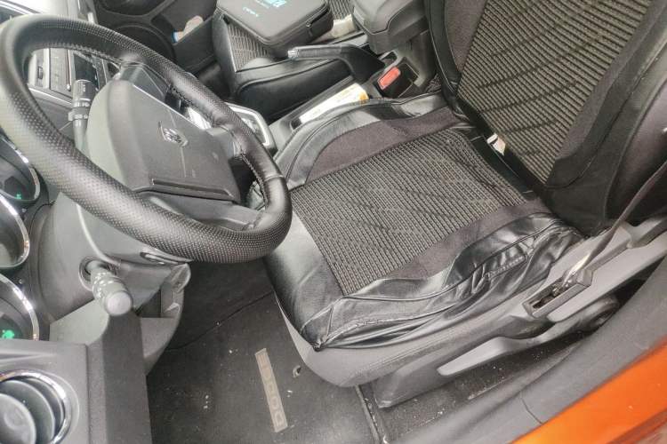 Used Dodge Caliber 2011 2.0 SXT Classic Edition Left Front Seat
