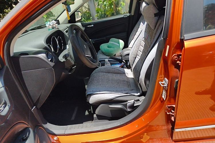 Used Dodge Caliber 2011 2.0 SXT Classic Edition Left Front Seat