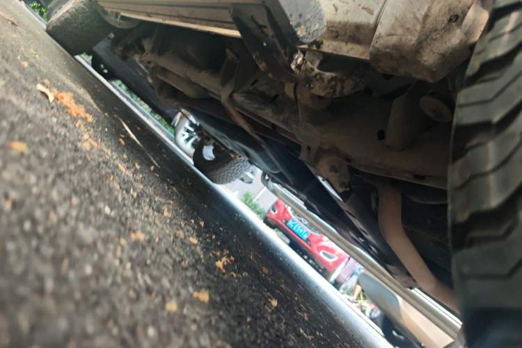 Used Dodge Challenger  Chassis Front Right