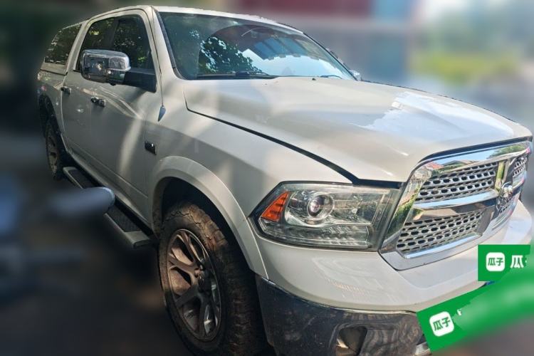 Used Dodge Challenger  Front Right 45 Deg