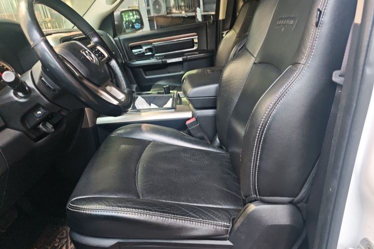 Used Dodge Challenger  Left Front Seat