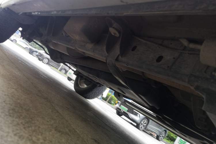 Used Dodge Challenger  Chassis Front Right