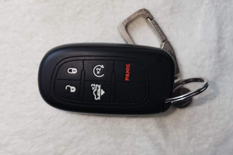 Used Dodge Challenger  Vehicle Key