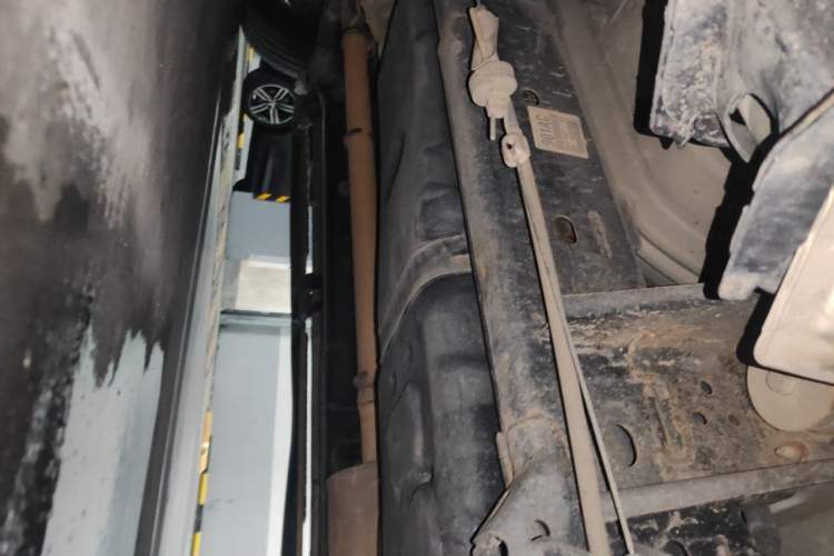 Used Dodge Challenger  Chassis Rear Left