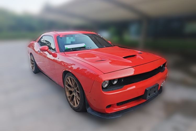 Used Dodge Challenger 2018 3.6L SXT Parallel Import Front Right 45 Deg