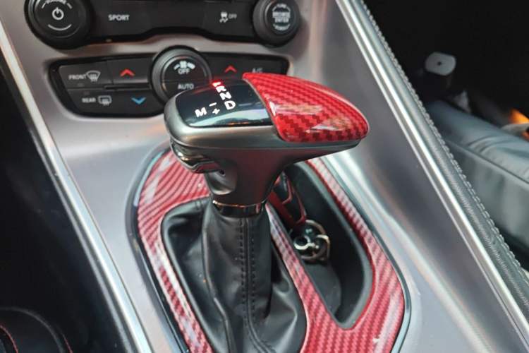 Used Dodge Challenger 2018 3.6L SXT Parallel Import Gear Lever