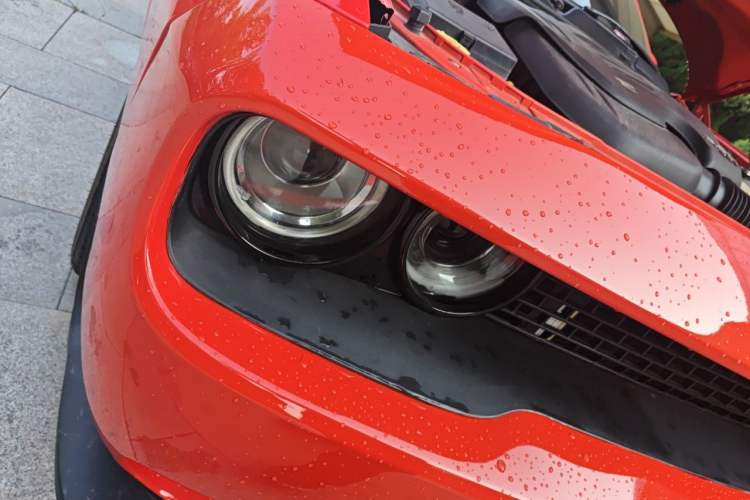 Used Dodge Challenger 2018 3.6L SXT Parallel Import Right Front Headlight