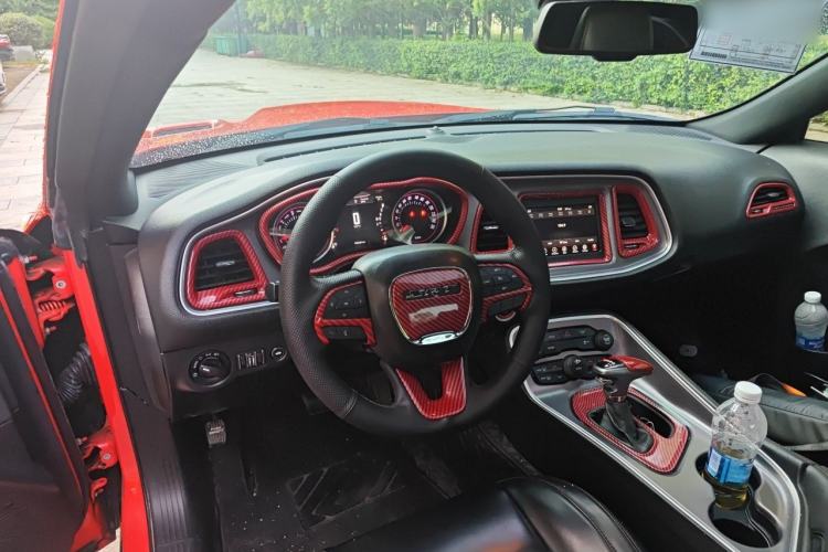 Used Dodge Challenger 2018 3.6L SXT Parallel Import Steering Wheel