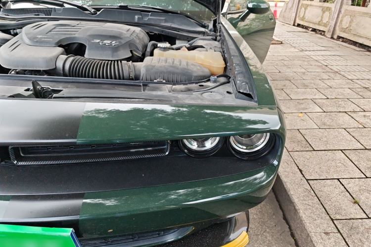 Used Dodge Challenger 2019 3.6L GT PLUS Canadian Version Engine Bay Left