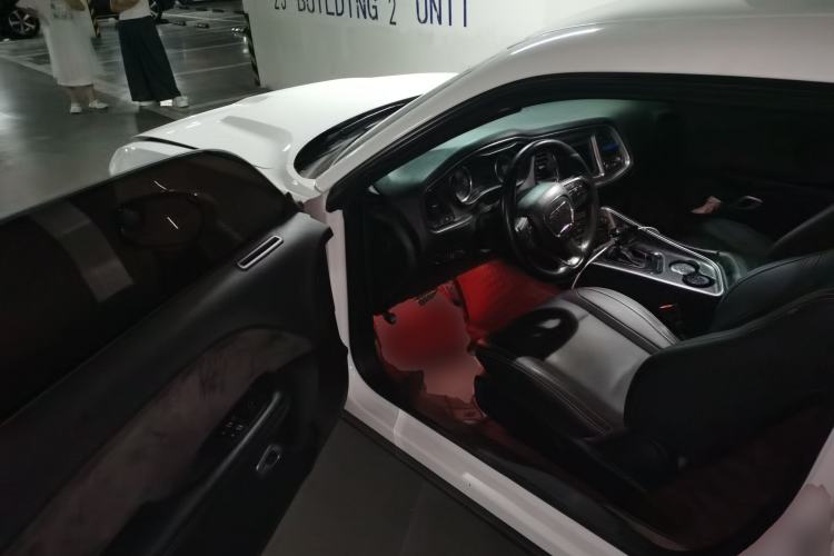 Used Dodge Challenger  Driver Seat