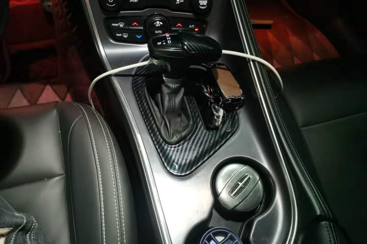 Used Dodge Challenger  Gear Lever