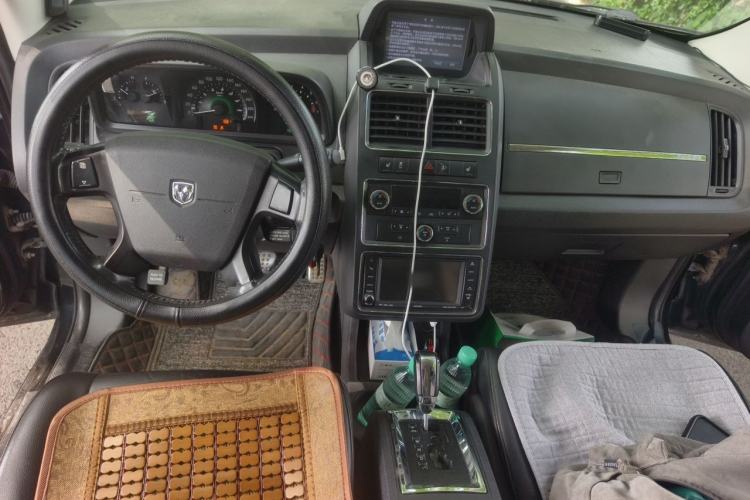 Used Dodge Journey 2009 2.7 Center Console