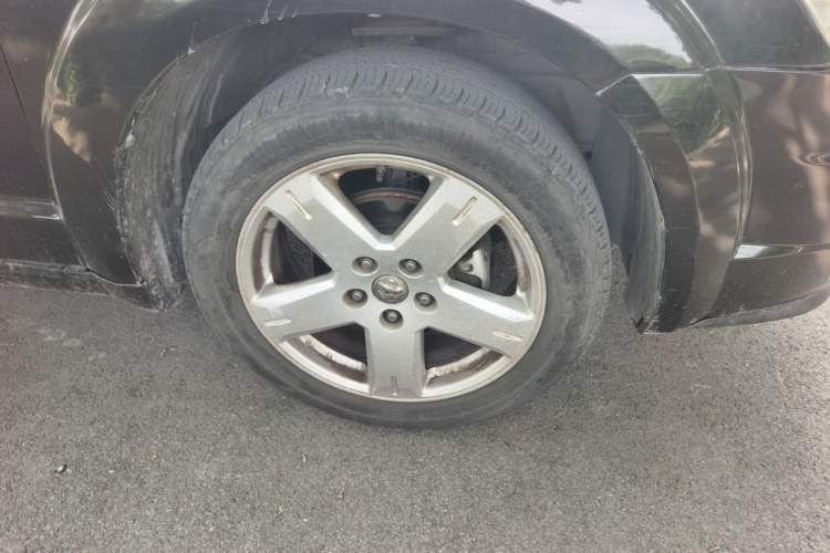 Used Dodge Journey 2009 2.7 Right Front Wheel Hub