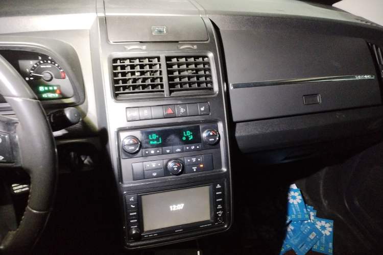 Used Dodge Journey 2010 2.7 Audio And AC Panel
