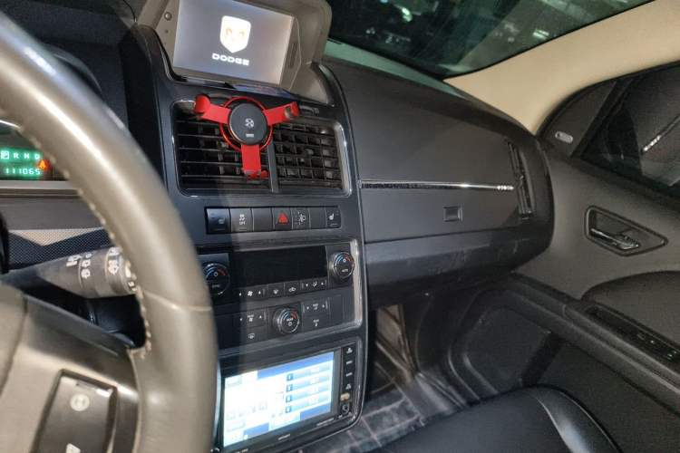 Used Dodge Journey 2010 2.7 Audio And AC Panel