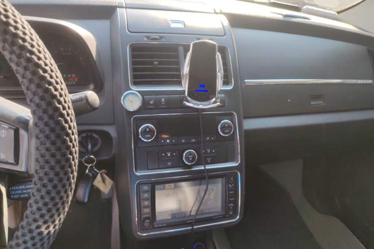 Used Dodge Journey 2010 2.7 Audio And AC Panel