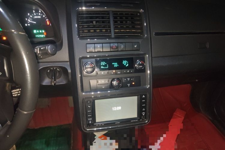 Used Dodge Journey 2010 2.7 Audio And AC Panel