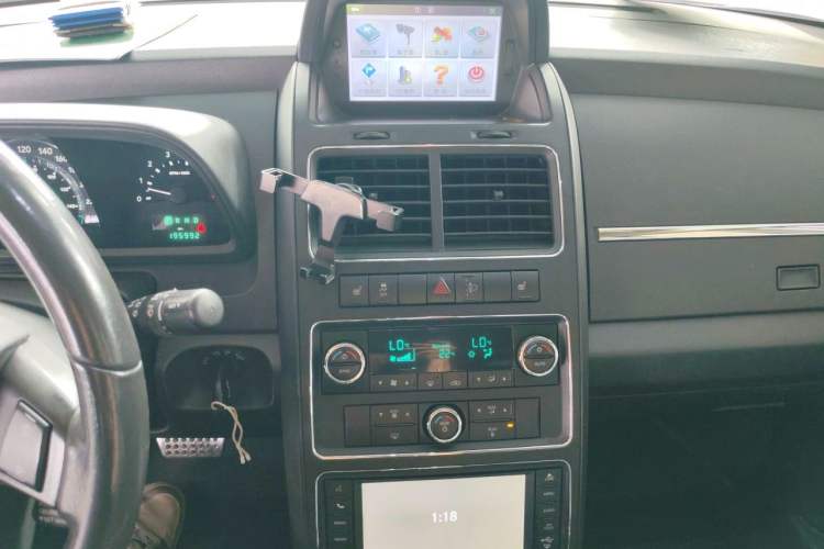 Used Dodge Journey 2010 2.7 Audio And AC Panel