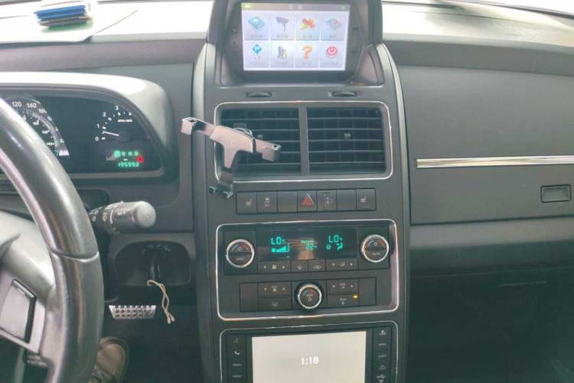 Used Dodge Journey 2010 2.7 Audio And AC Panel