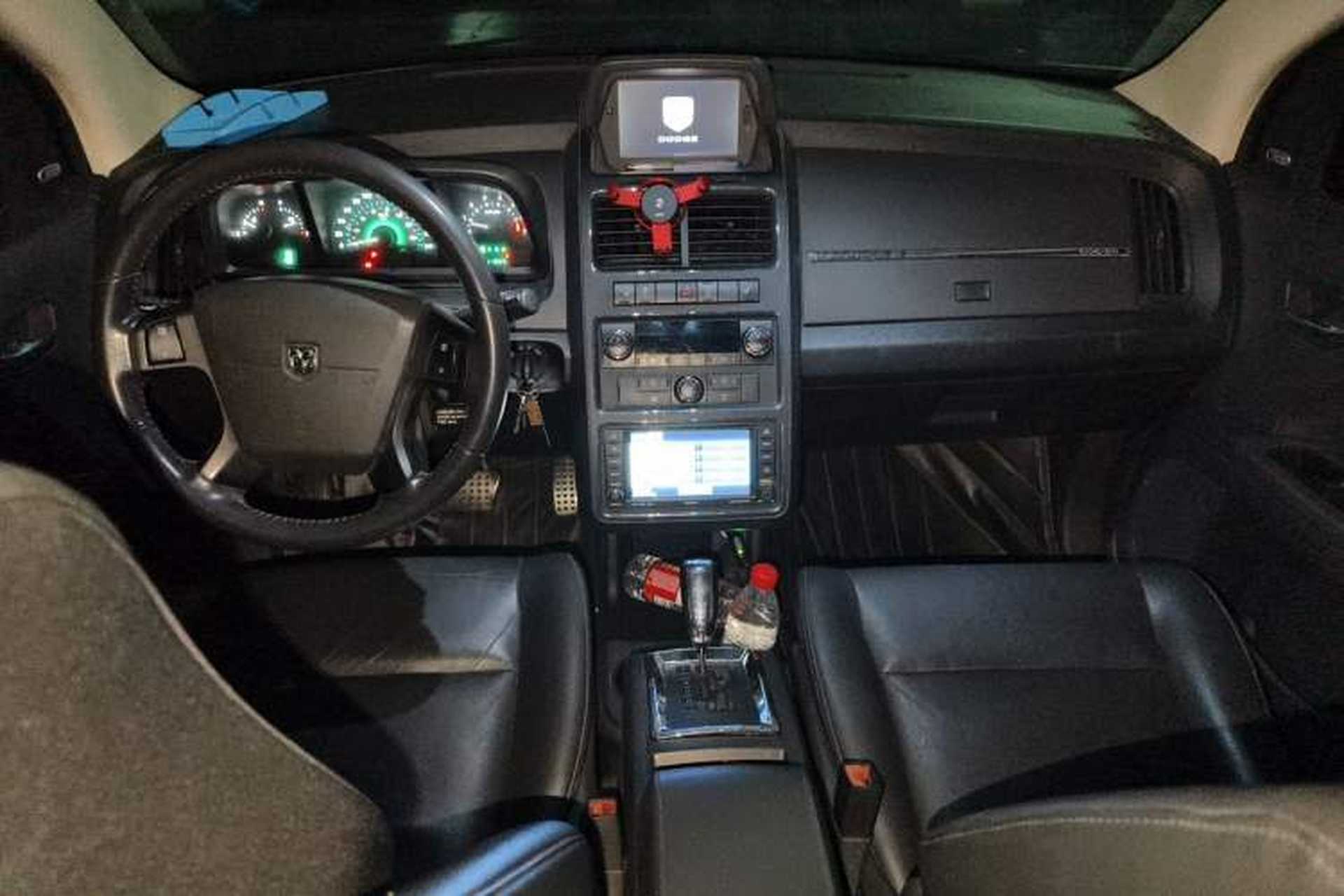 Used Dodge Journey 2010 2.7 Center Console