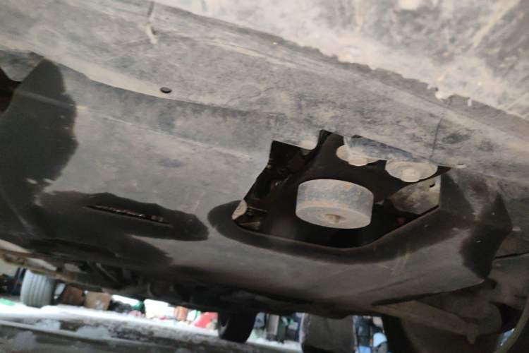 Used Dodge Journey 2010 2.7 Chassis Front