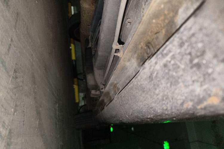 Used Dodge Journey 2010 2.7 Chassis Front Left