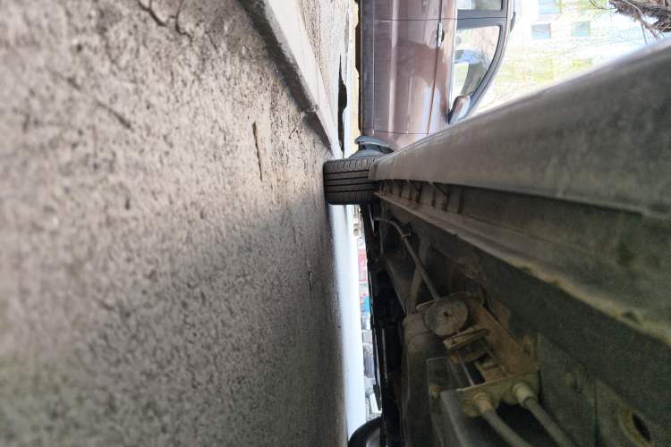 Used Dodge Journey 2010 2.7 Chassis Rear Left
