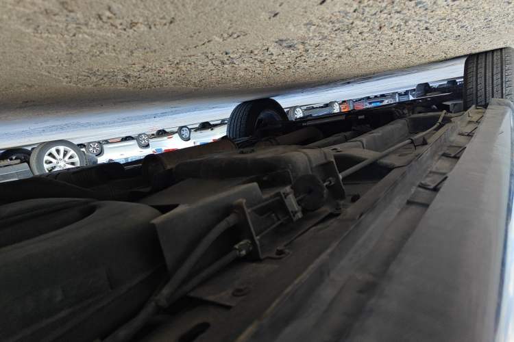 Used Dodge Journey 2010 2.7 Chassis Rear Left