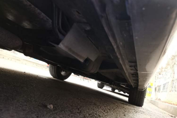 Used Dodge Journey 2010 2.7 Chassis Rear Right