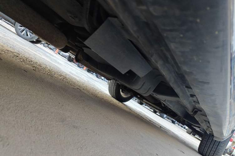 Used Dodge Journey 2010 2.7 Chassis Rear Right
