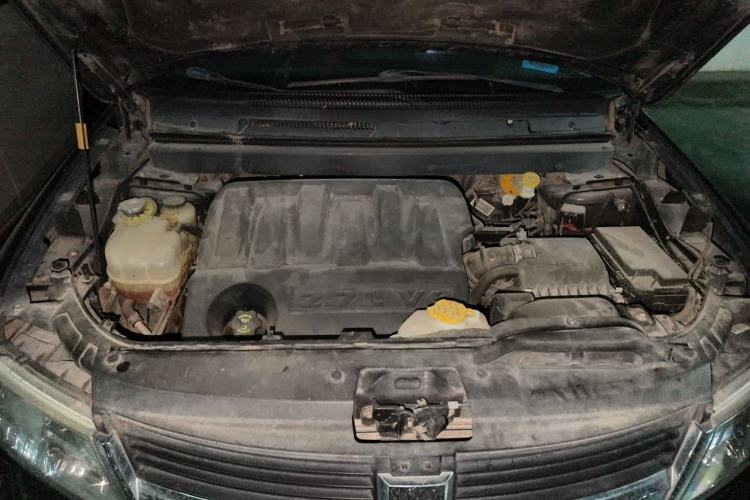 Used Dodge Journey 2010 2.7 Engine Bay