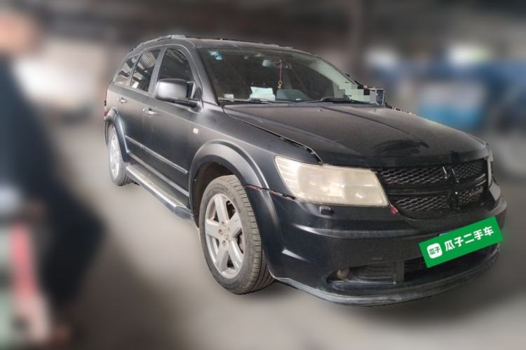 Used Dodge Journey 2010 2.7 Front Right 45 Deg