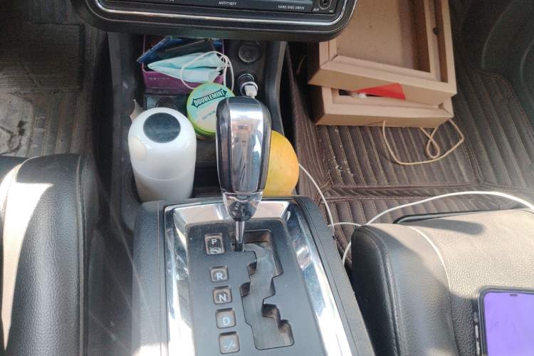 Used Dodge Journey 2010 2.7 Gear Lever