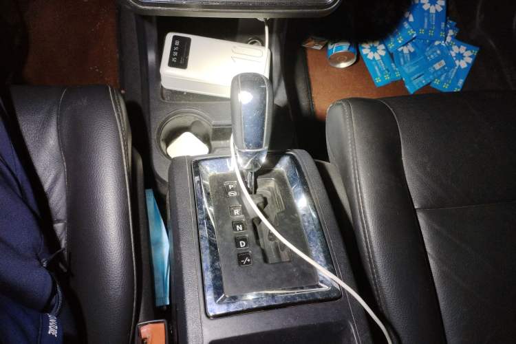 Used Dodge Journey 2010 2.7 Gear Lever