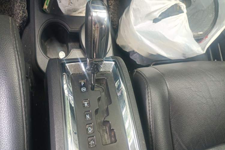 Used Dodge Journey 2010 2.7 Gear Lever