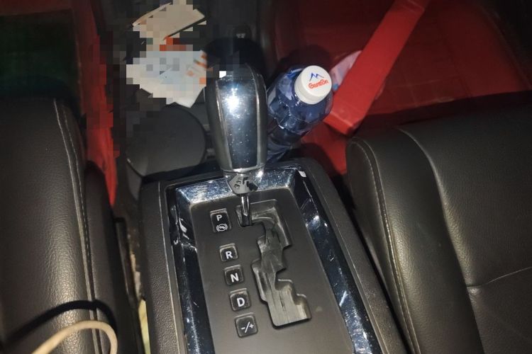 Used Dodge Journey 2010 2.7 Gear Lever
