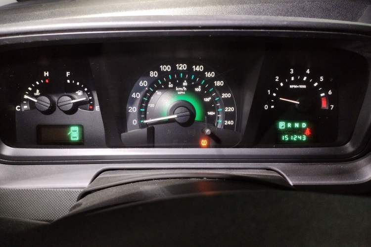 Used Dodge Journey 2010 2.7 Instrument Cluster