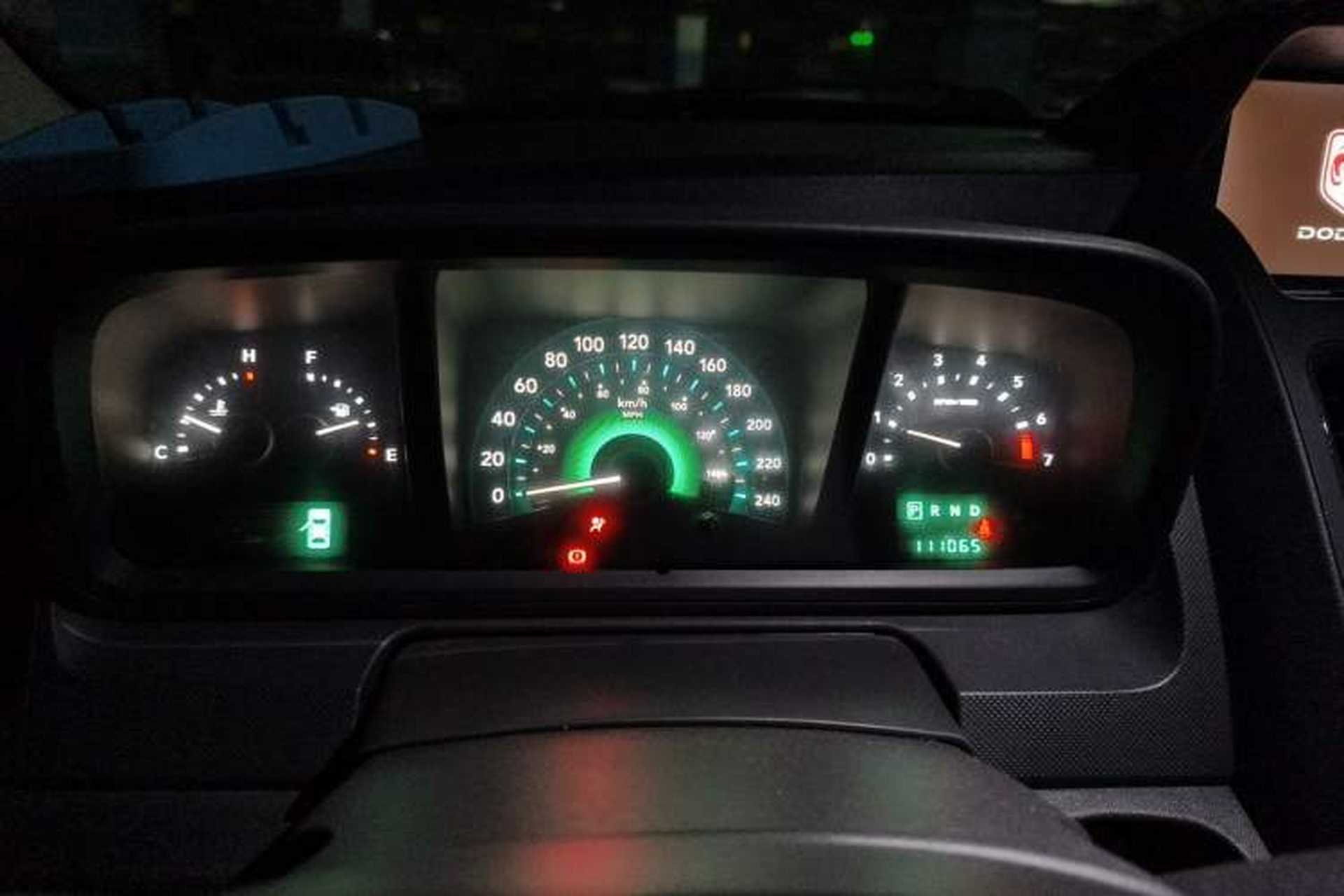 Used Dodge Journey 2010 2.7 Instrument Cluster
