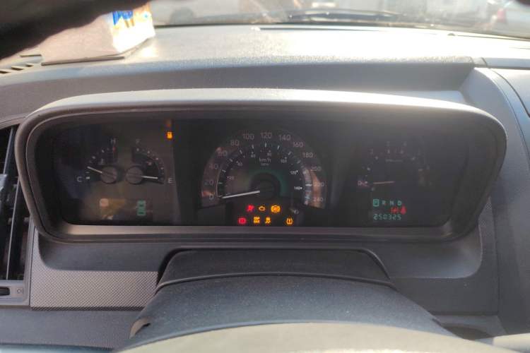 Used Dodge Journey 2010 2.7 Instrument Cluster