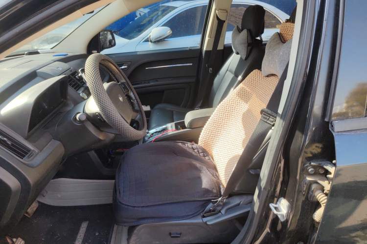 Used Dodge Journey 2010 2.7 Left Front Seat