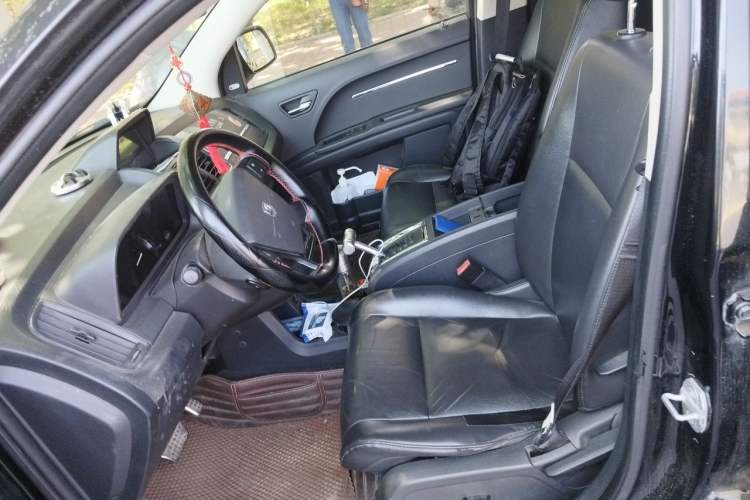 Used Dodge Journey 2010 2.7 Left Front Seat