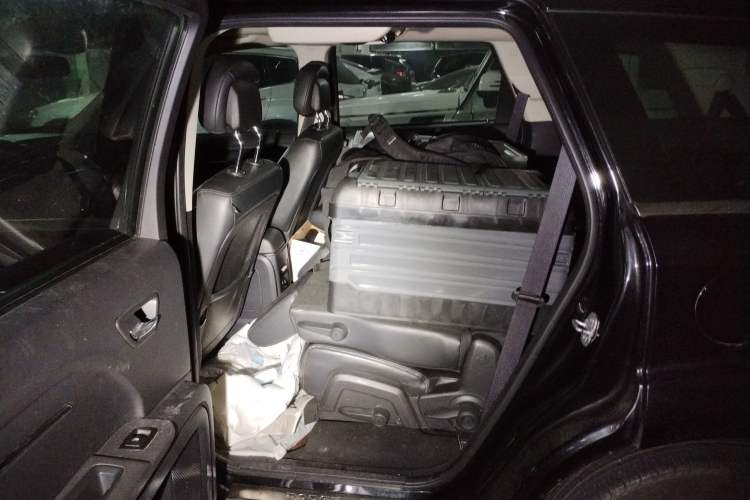 Used Dodge Journey 2010 2.7 Left Rear Seat