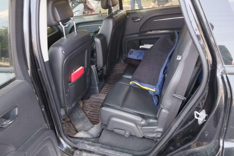 Used Dodge Journey 2010 2.7 Left Rear Seat