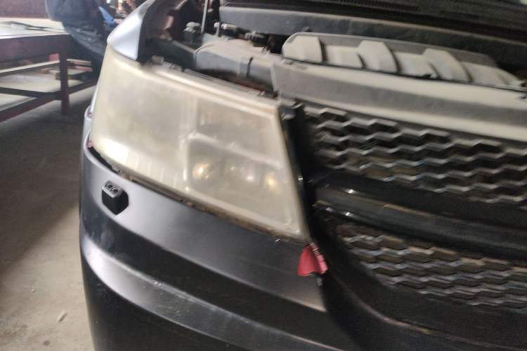 Used Dodge Journey 2010 2.7 Right Front Headlight