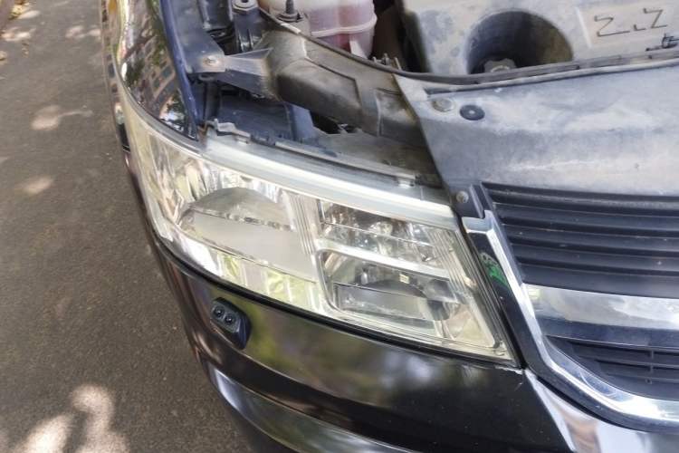 Used Dodge Journey 2010 2.7 Right Front Headlight