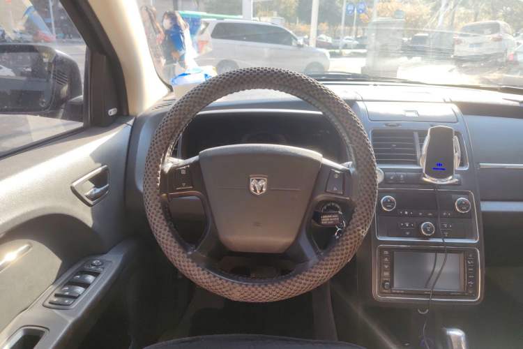 Used Dodge Journey 2010 2.7 Steering Wheel