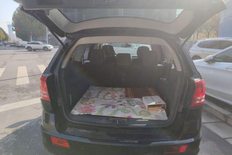Used Dodge Journey 2010 2.7 Trunk