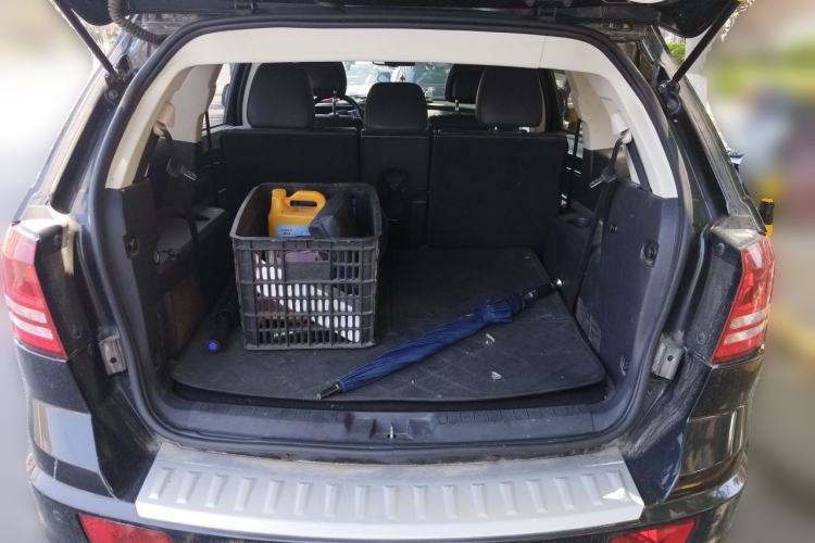 Used Dodge Journey 2010 2.7 Trunk