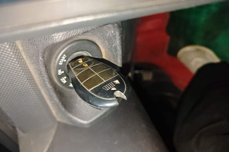 Used Dodge Journey 2010 2.7 Vehicle Key