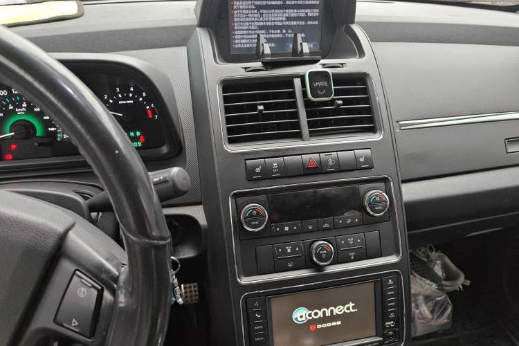 Used Dodge Journey 2010 2.7 Audio And AC Panel